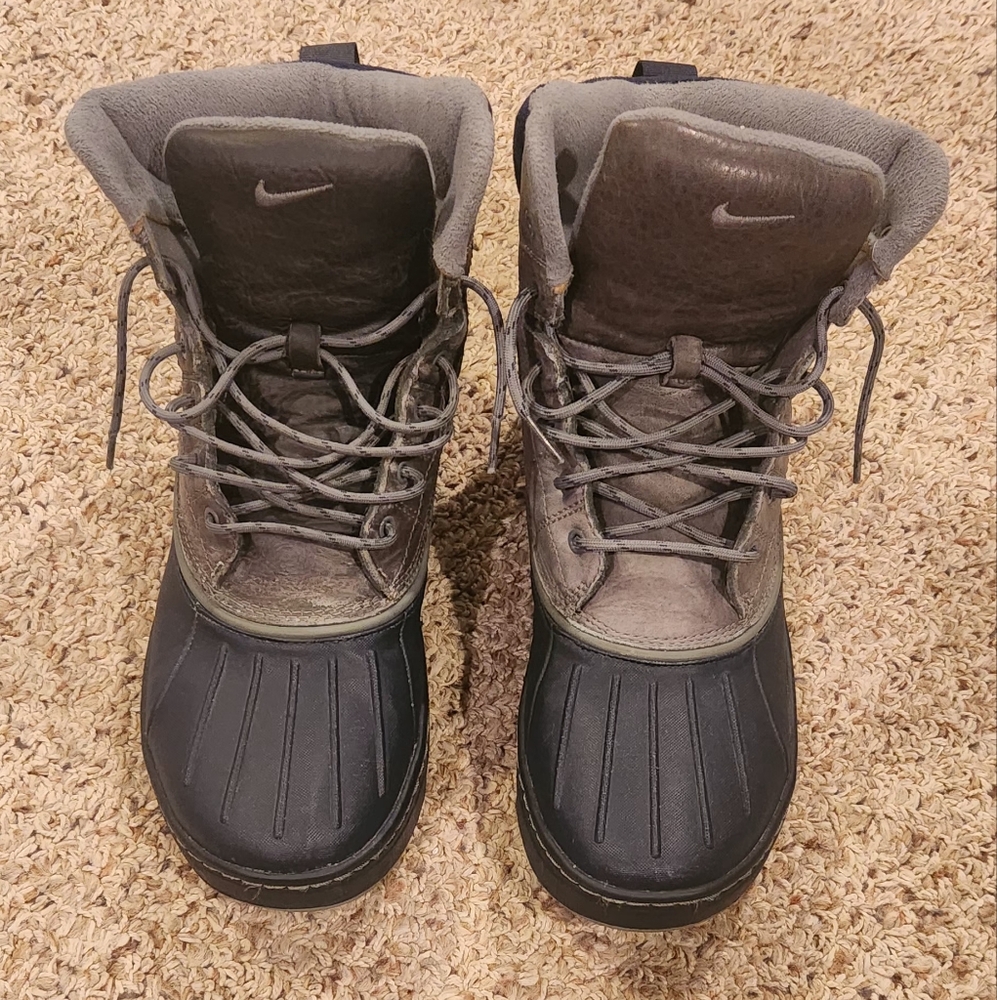 Nike ACG Boots